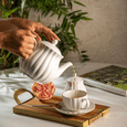 Jogo 2 Xicaras de Café Porcelana com Pires Petala Branco 90ml